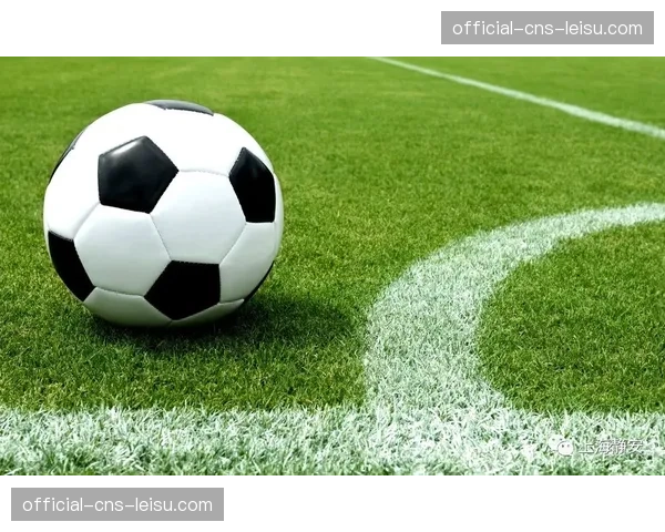 “马德里社区足球赛引入‘定位球挑战’环节，提升业余比赛趣味性”